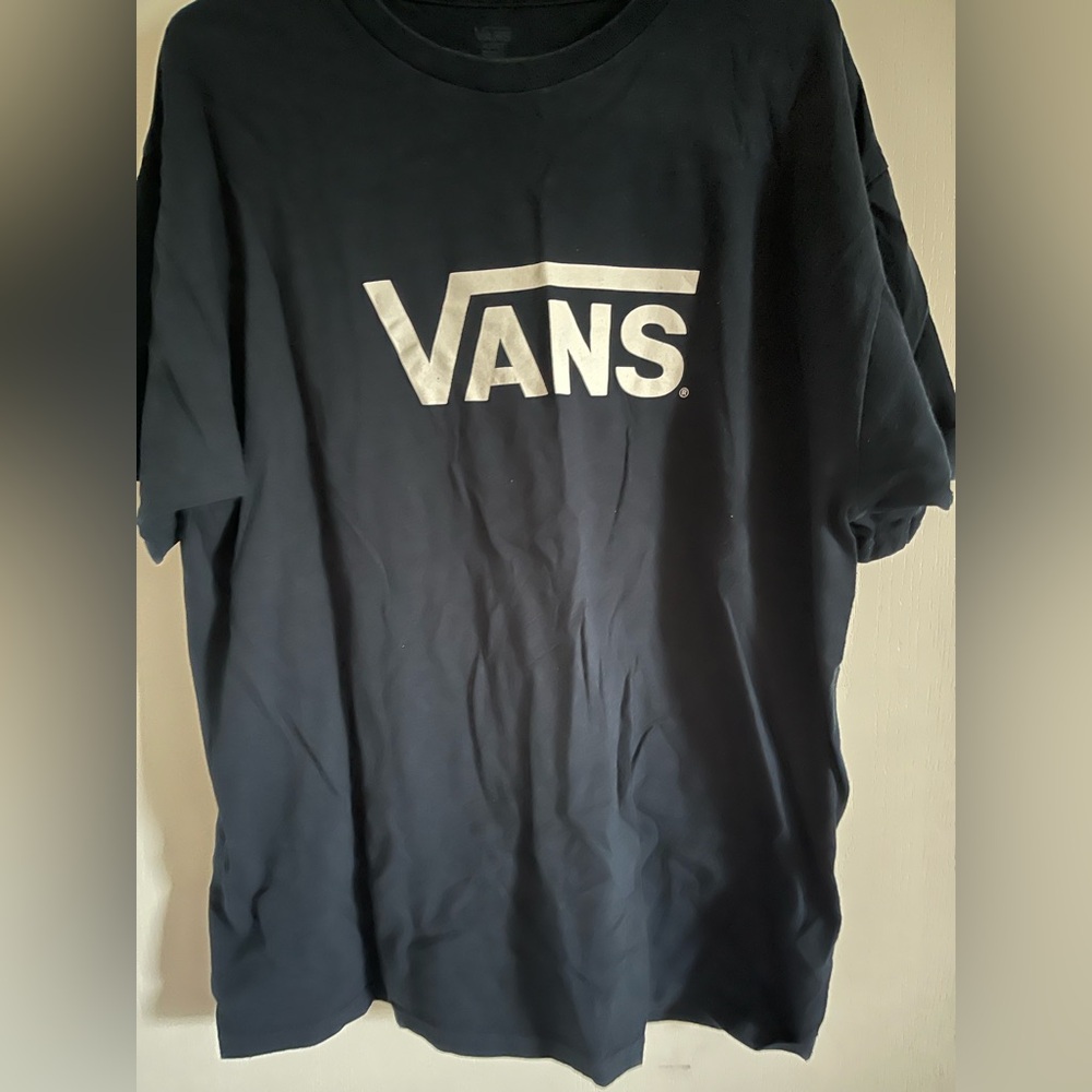 Vans Black Short Sleeve Tee with Iconic Logo